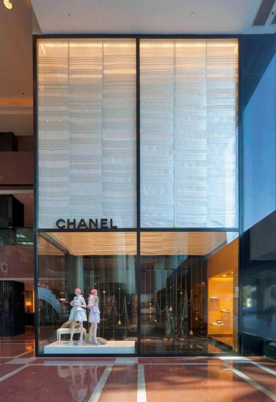 Luxury brand store project