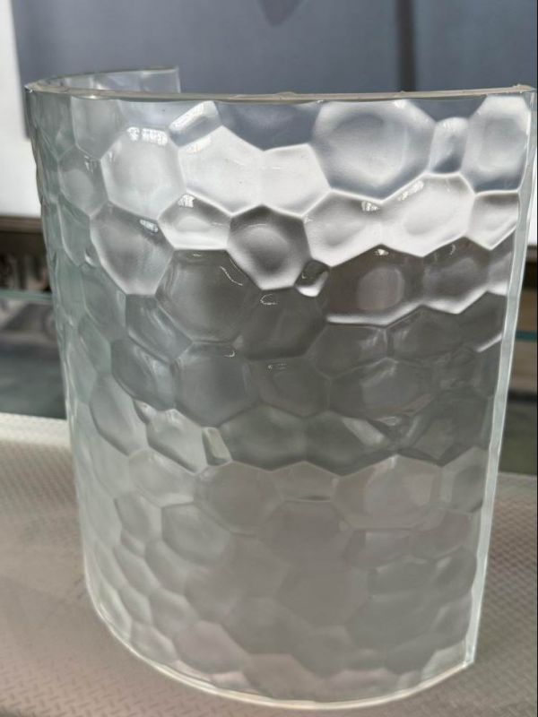Single curved tempered glass